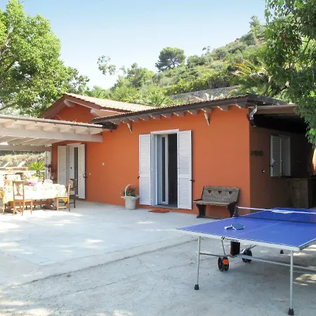 Сasa de vacaciones Miro By Interhome *