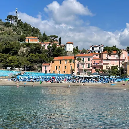 Feriehus Miro By Interhome Civezza