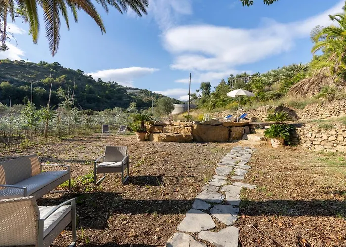 Miro By Interhome Civezza